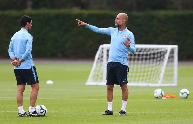 Ảnh bài viết Bàn "mưu sâu kế hiểm" cùng Arteta, Pep sẵn sàng chinh phạt Ngoại hạng Anh