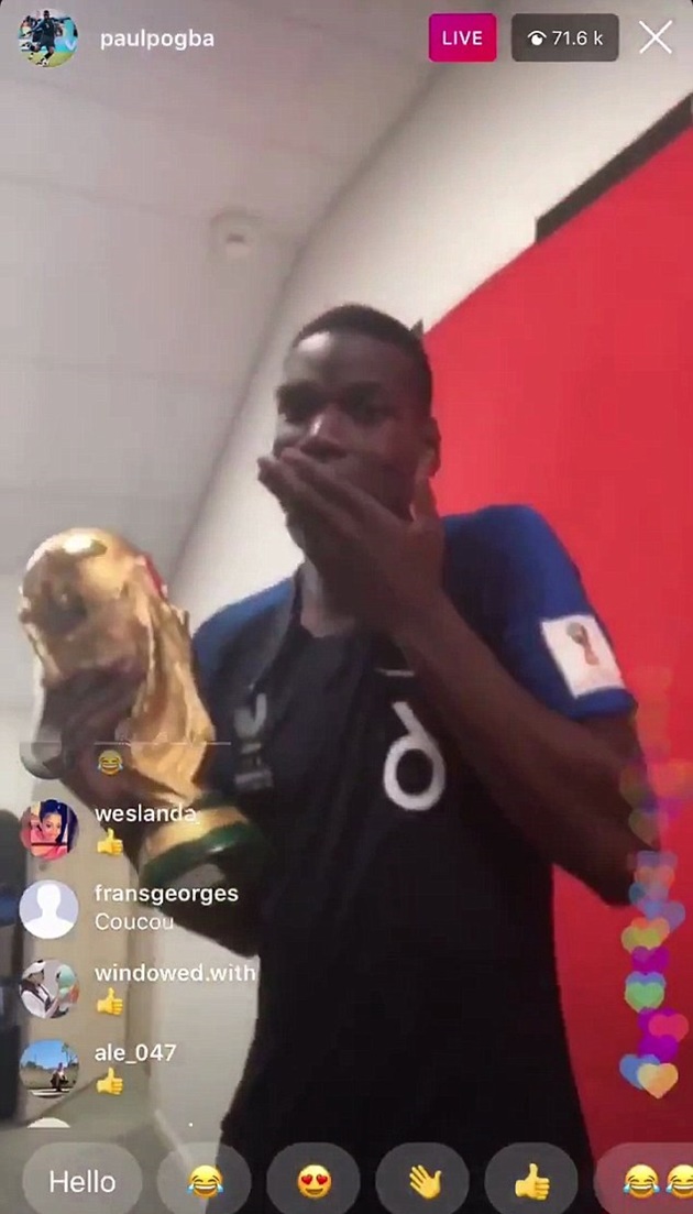 Pogba quẩy nhiệt tình với cúp vàng cùng đồng đội, "troll" tuyển Anh tới bến