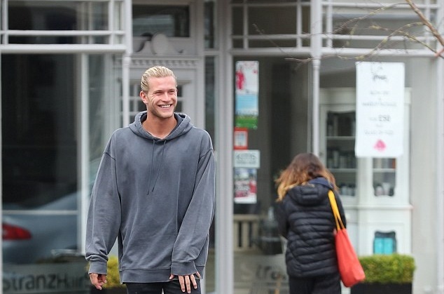 Ảnh bài viết Liên tục mắc sai lầm ngớ ngẩn, Karius vẫn cười thật tươi