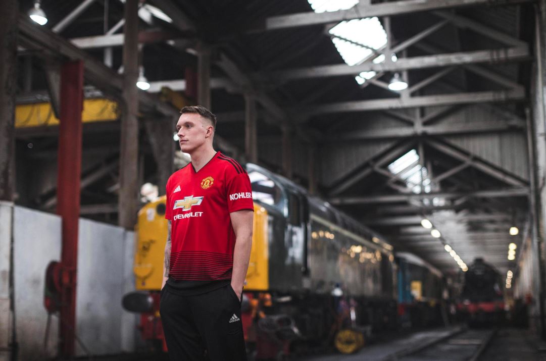 Ảnh bài viết Man Utd ra mắt áo đấu mùa 2018/19: Pogba cực ngầu, Jones bảnh hơn bao giờ hết