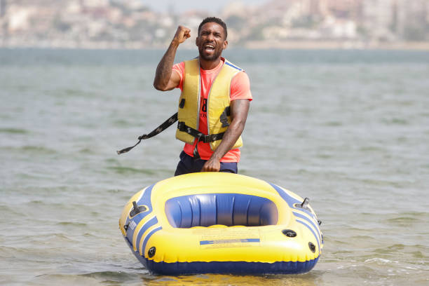 Ảnh bài viết Cật lực chèo thuyền, CLB Premier League có bài tập 'độc lạ' tại TBN