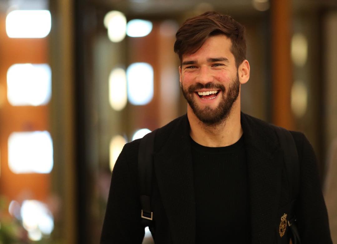 Ảnh bài viết Alisson Becker: Từ chàng nghệ sĩ ẩn danh đến triệu phú bóng đá