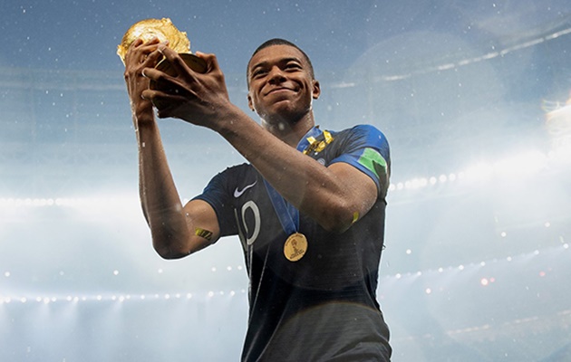 'Kylian Mbappe là cầu thủ xuất sắc nhất thế giới'