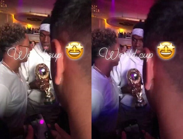 Ảnh bài viết Pogba cho Lingard sờ thử cúp vàng trên đất Mỹ