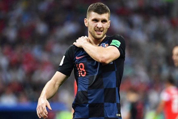 Arsenal "ủ mưu' giật sao Croatia trước mũi Man Utd 
