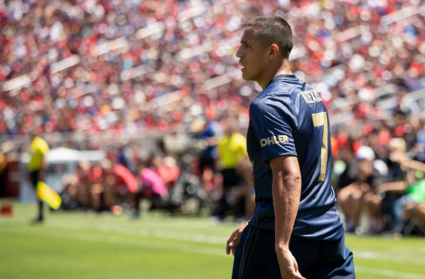 Ảnh bài viết Chong đá tệ, Sanchez khó chịu ra mặt