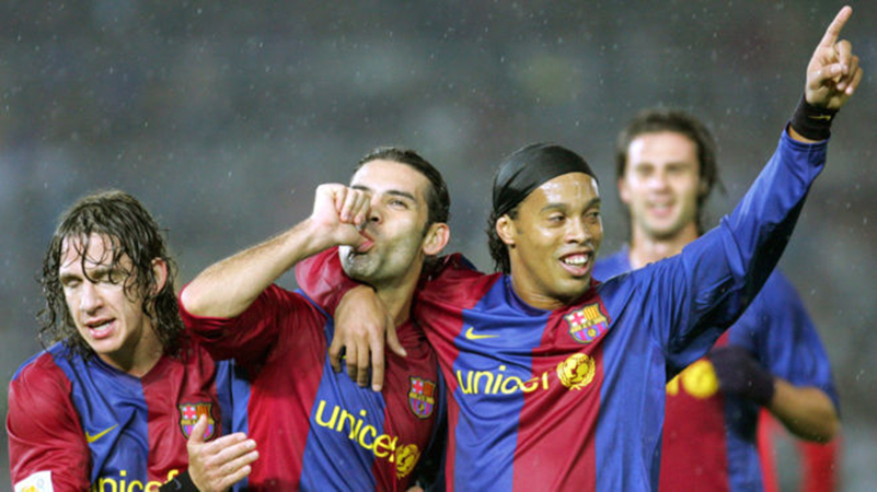Huyền thoại Barca CHÍNH THỨC giải nghệ sau 22 năm chơi bóng