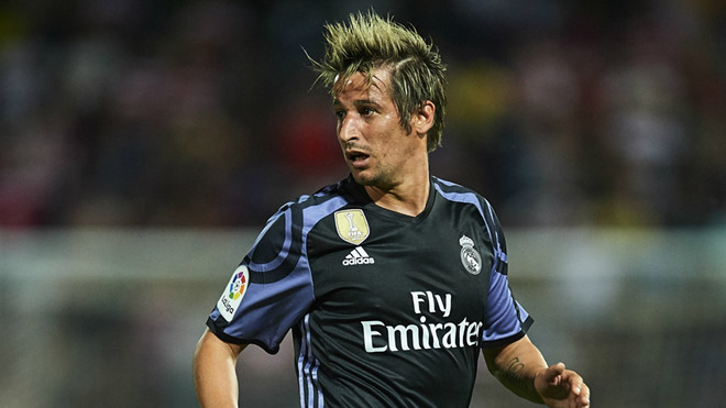 Ngư dân thoát chết nhờ tàu đánh cá của sao Real Madrid