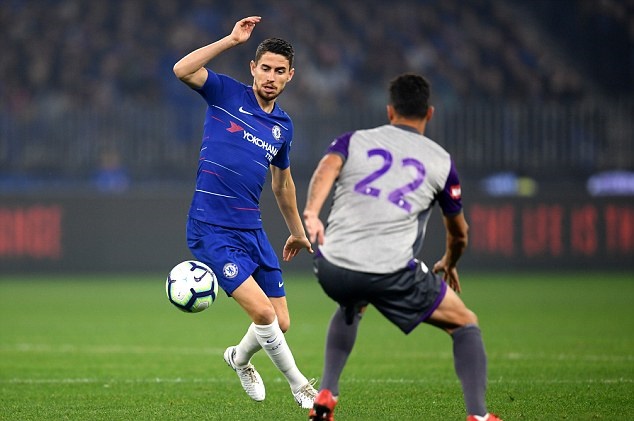 Jorginho nhảy múa, Barkley hồi sinh và những điều rút ra từ trận Chelsea 1-0 Perth