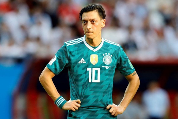 Lothar Matthaus: 'Ozil đã chấm hết với tuyển Đức'