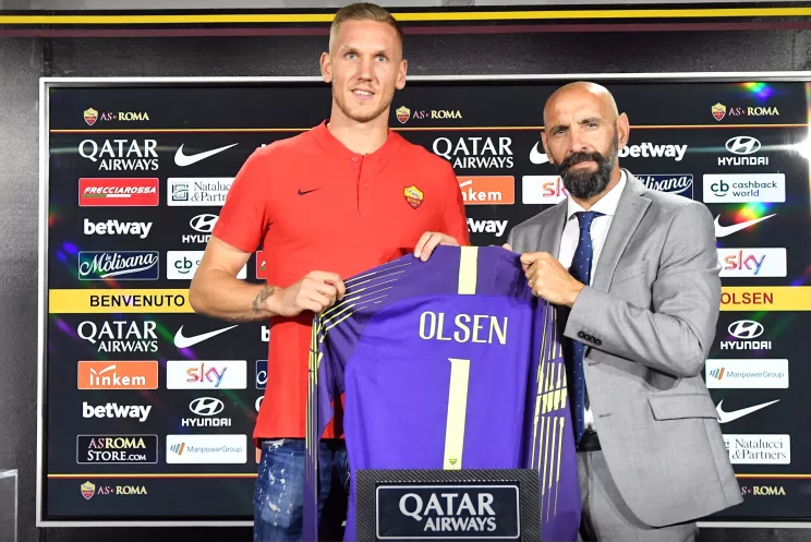 Ảnh bài viết CHÍNH THỨC: Chiêu mộ thủ môn World Cup, Roma có người thay Alisson