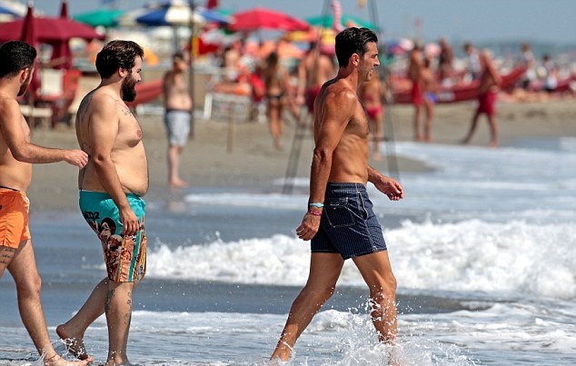 Ảnh bài viết Buffon khoe dáng chuẩn ở tuổi 40 tuổi khi trở về Italia