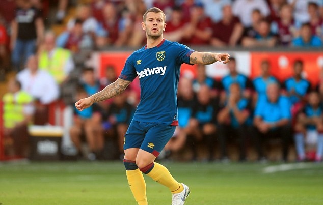 Ảnh bài viết Wilshere gây ấn tượng, West Ham đè bẹp Aston Villa
