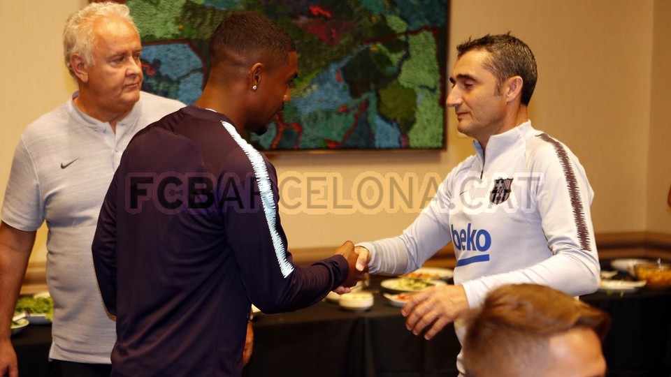 Ảnh bài viết Malcom thẹn thùng trong lần đầu gặp gỡ HLV Valverde