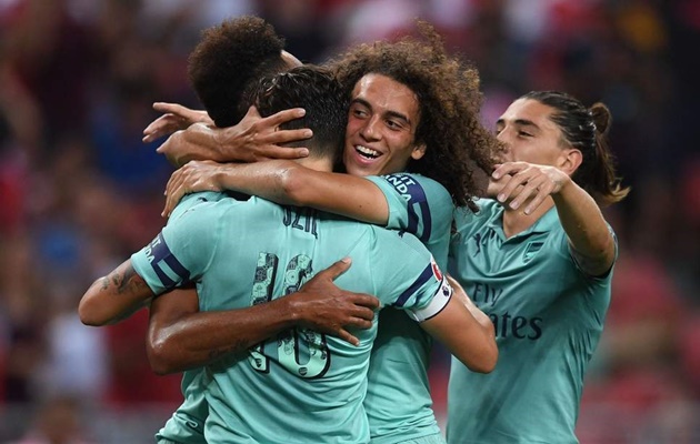 Tỏa sáng trước PSG, tân binh Arsenal được so sánh hơn cả Pogba
