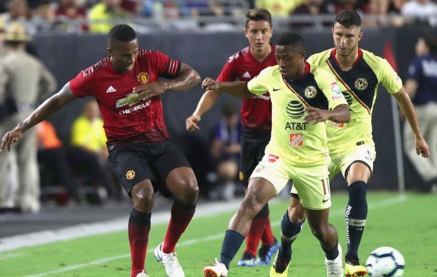 Lười tập, tân đội trưởng Man Utd bị Jose Mourinho chỉ trích