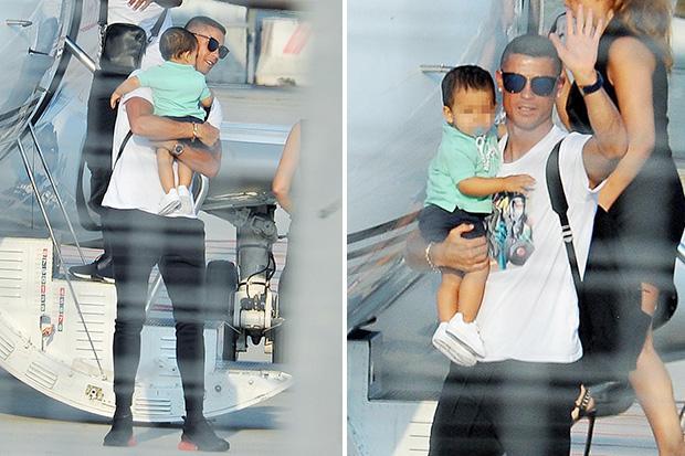 Ảnh bài viết Ronaldo trở lại Turin để kịp buổi tập cùng Juventus