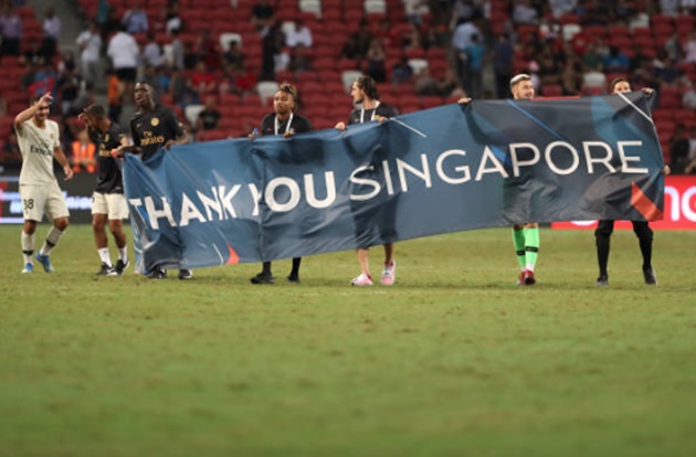 Ảnh bài viết Lập siêu phẩm chưa đủ, PSG còn tri ân khán giả Singapore bằng cách này