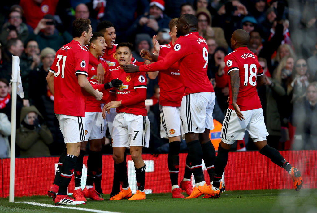 Vì sao Manchester United nên sử dụng sơ đồ 3-5-2 ở mùa giải tới