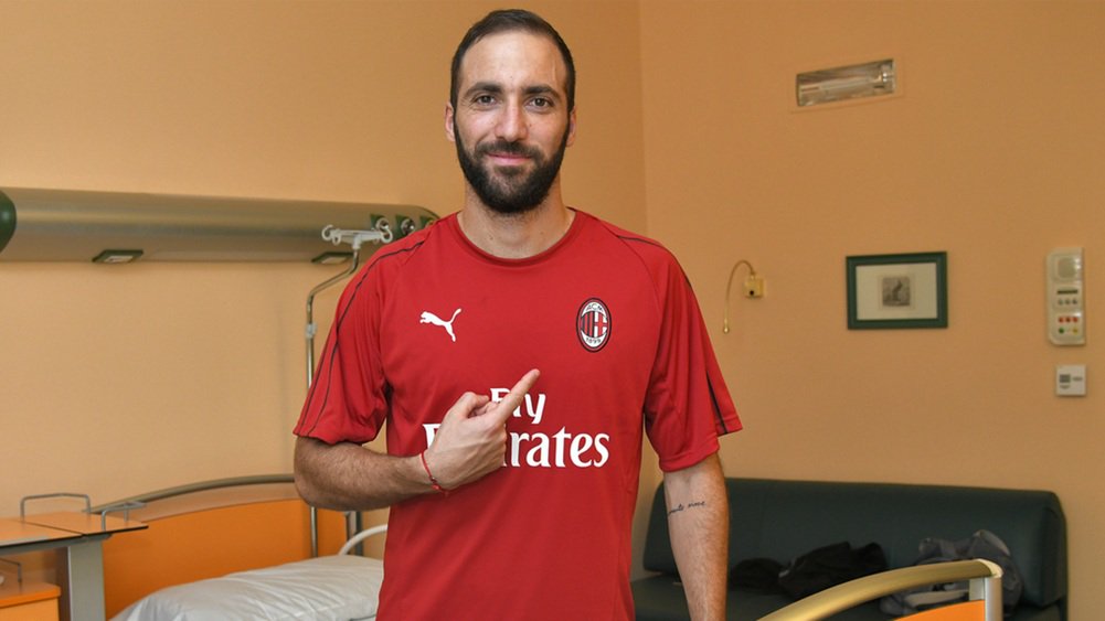 Ảnh bài viết TIẾT LỘ: Chelsea "chày cối" đến phút cuối với Higuain