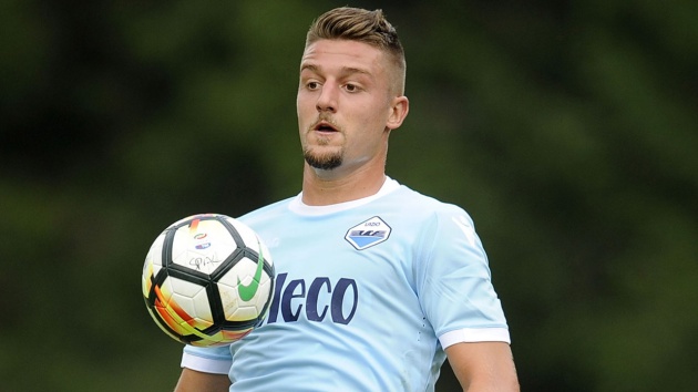 AC Milan đưa ra lời đề nghị SỐC với Lazio