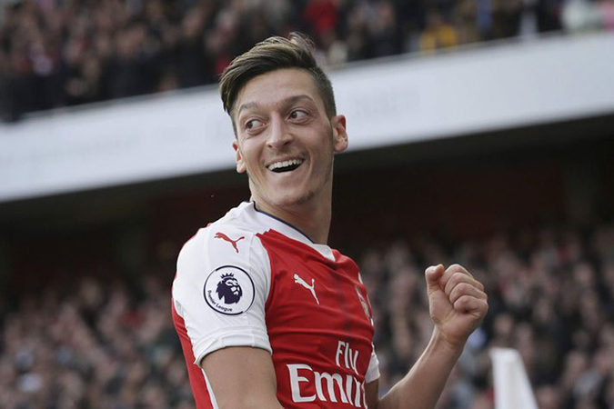 Ảnh bài viết Mesut Ozil ra mắt đội tuyển eSports