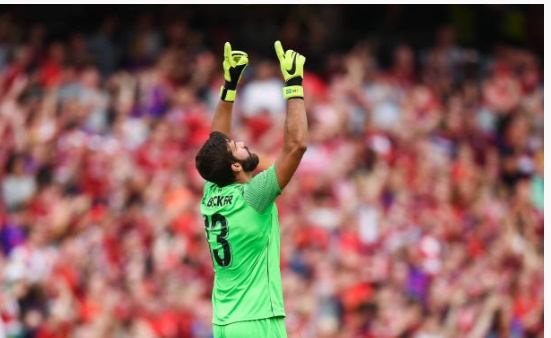 Ảnh bài viết Alisson ra mắt ấn tượng, Liverpool hủy diệt Napoli 5 bàn không gỡ