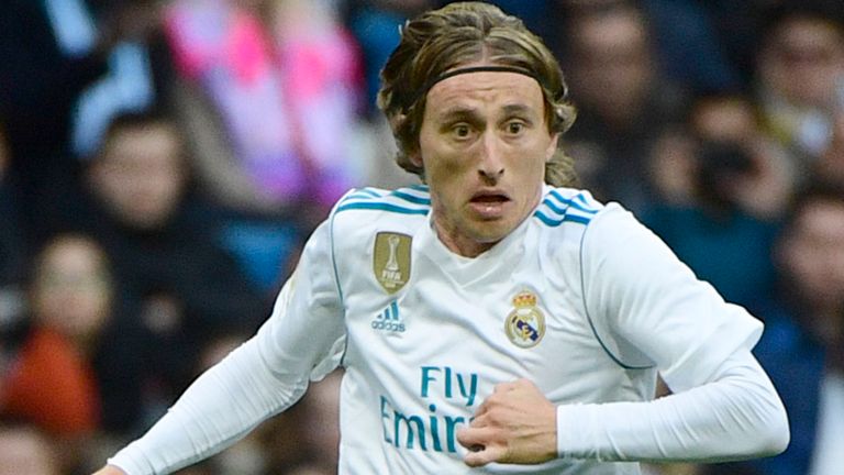 Ảnh bài viết Luka Modric, ngòi nổ cho 3 bom tấn 100 triệu euro