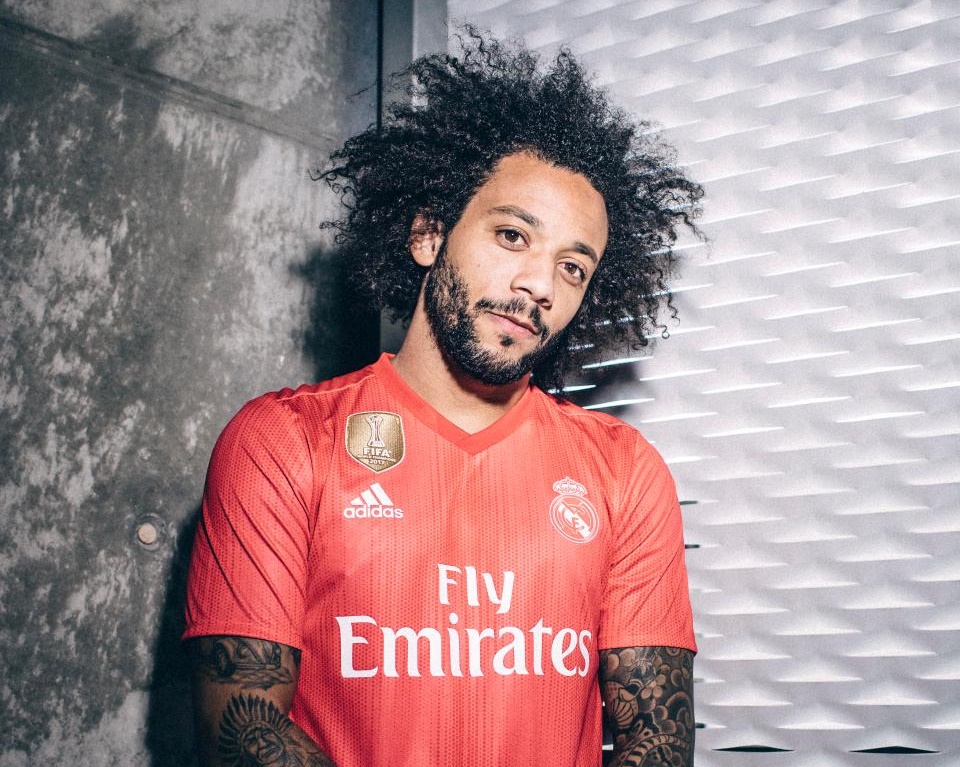 Ảnh bài viết Real Madrid chính thức ra mắt mẫu áo đặc biệt