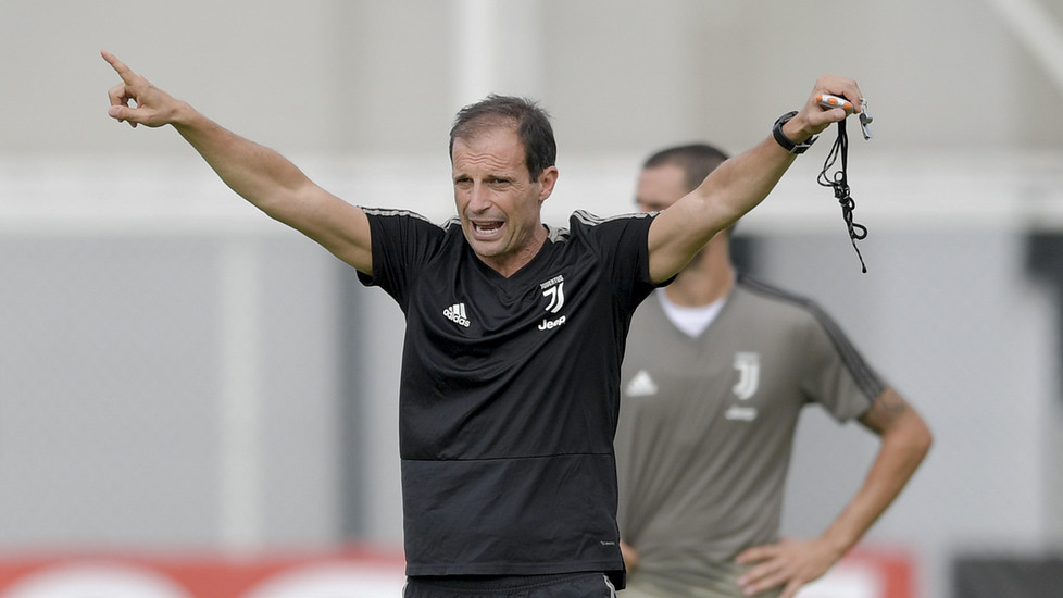 Ảnh bài viết HLV Allegri đầy nghiêm khắc trong buổi tập đầu cùng Ronaldo