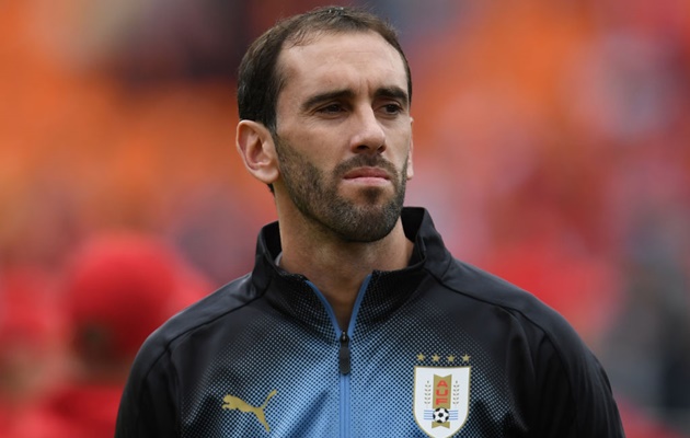 Ảnh bài viết NÓNG: Man Utd chào mức lương khủng, "siêu trung vệ" Uruguay nói KHÔNG