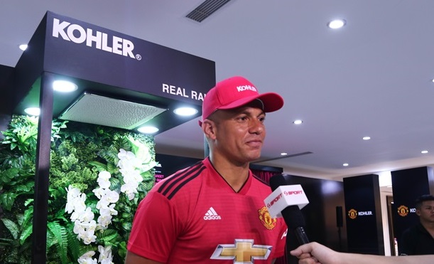 Ảnh bài viết Huyền thoại Manchester United đến thăm Việt Nam và đối tác