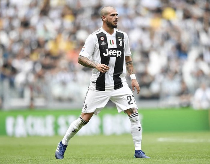 Ảnh bài viết Ronaldo ra tay giúp đội bóng cũ "rút ruột" Juventus