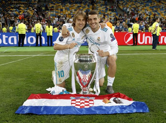 Ảnh bài viết TIẾT LỘ: Lý do Kovacic bỏ M.U, chọn Chelsea là do... Modric?!