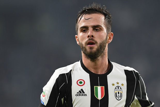 Ảnh bài viết Pjanic đồng ý gia hạn với Juventus, lương chỉ kém mỗi Ronaldo