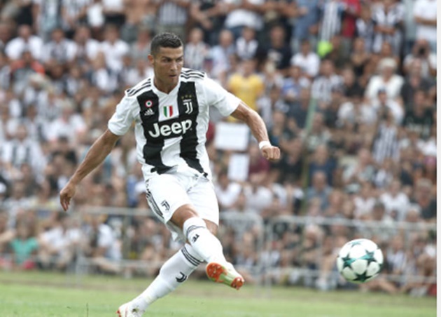 CẬN CẢNH bàn thắng đầu tiên của Ronaldo cho Juventus