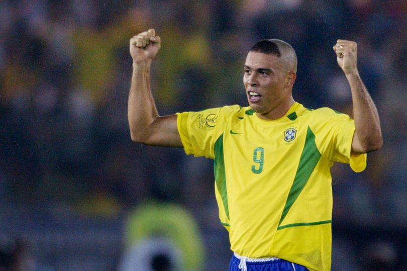 NÓNG: Ronaldo nhập viện khẩn cấp