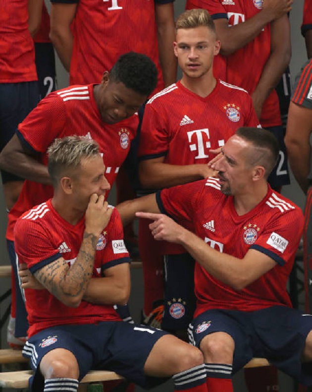 Ribery trở thành cây hài của Hùm xám trong buổi chụp kỉ yếu