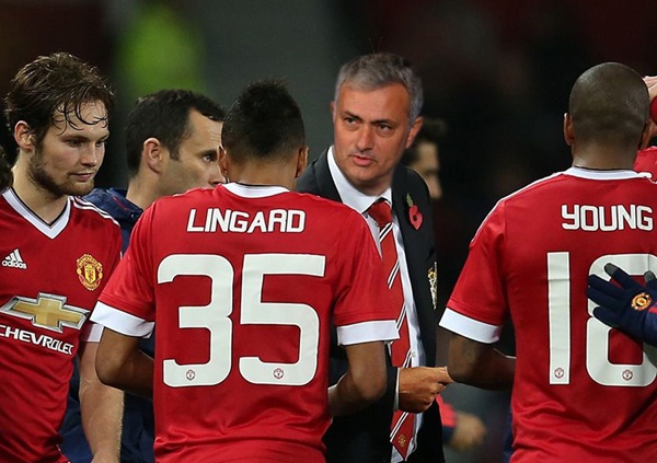 Ảnh bài viết Không giải quyết điều này, Man United đừng hy vọng trở lại thời kỳ đỉnh cao!