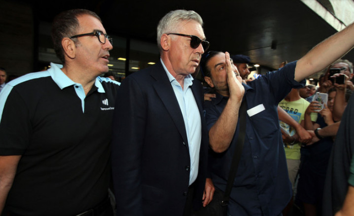 Ảnh bài viết Napoli cực ngầu theo chân Ancelotti tiến đánh thành Rome