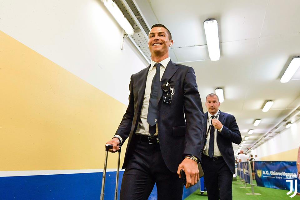 Ảnh bài viết Xác nhận ĐH ra sân cực khủng của Juventus: Ronaldo 'lĩnh ấn tiên phong'