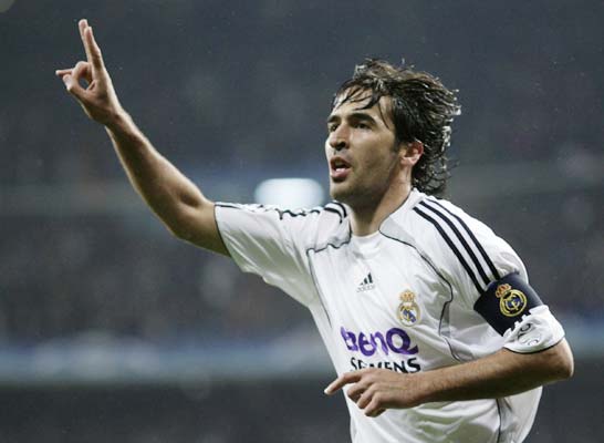 Nhìn lại đội hình khủng của Real Madrid trước khi Ronaldo đến