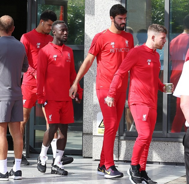 Ảnh bài viết Thấy gương Man Utd, dàn sao Liverpool căng thẳng tiến vào đất khách