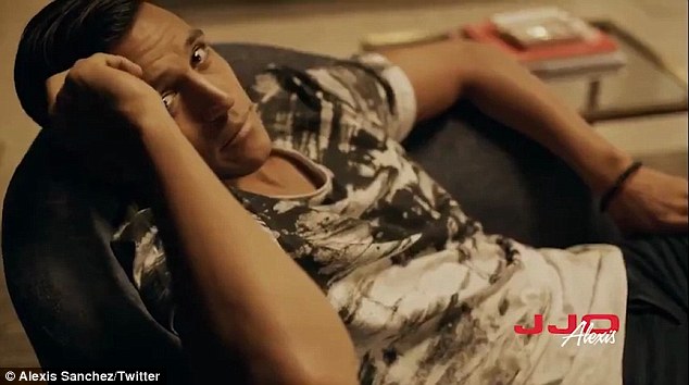 Ảnh bài viết Giữa lúc 'dầu sôi lửa bỏng', Sanchez hành xử khiến CĐV M.U nổi điên