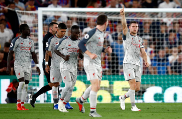 Người cũ 'tặng quà', Liverpool chật vật vượt ải Selhurst Park