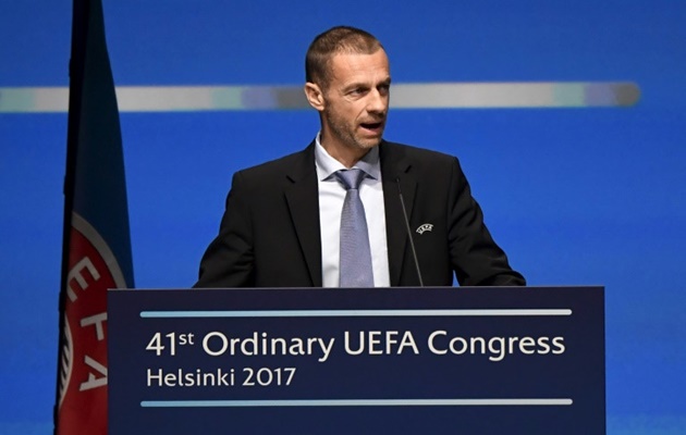 UEFA gây tranh cãi khi đem thứ 'NHẢM NHÍ' này vào Champions League