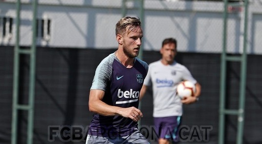 Ảnh bài viết Rakitic trầm tư trước tin đồn chuyển đến PSG