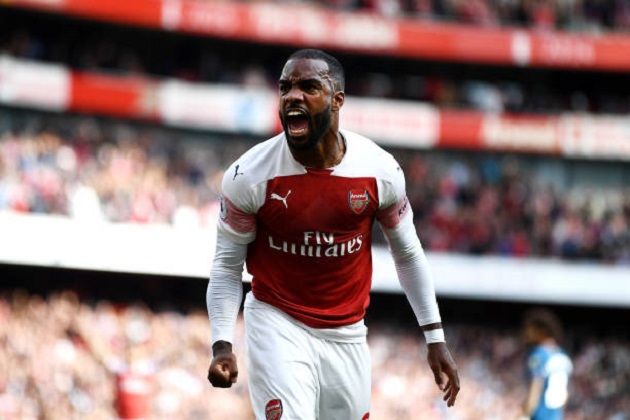 Công làm thủ phá, Arsenal suýt đánh rơi điểm trước West Ham