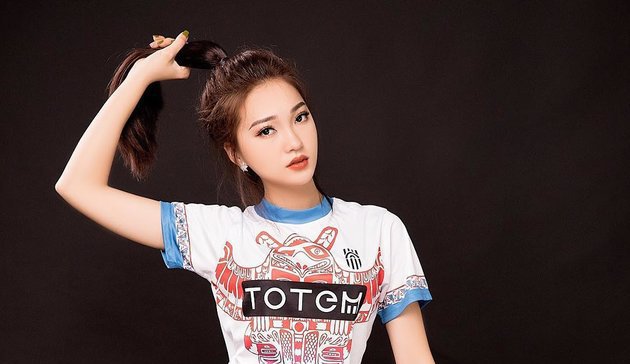 Ảnh bài viết Trước thềm tứ kết, bạn gái tin đồn của Văn Đức cổ vũ U23 bằng ảnh độc