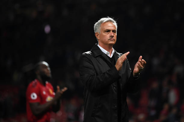 Ảnh bài viết Mourinho tìm đến ai đầu tiên sau khi trận đấu kết thúc?